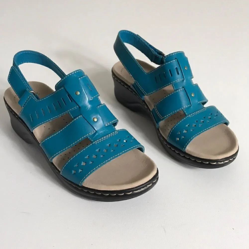 Clarks Lexi Qwin Collection Leather Cut-Out Sandal - Picture 2 of 7